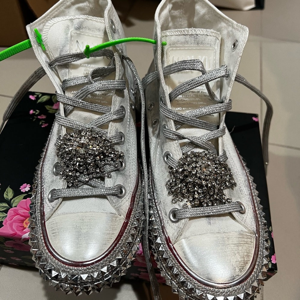 NAN-KU SHOES